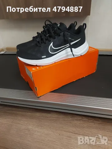 Продавам ЧИСТО НОВИ Маратонки NIKE