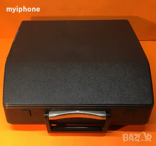 Пишеща Машина TRIUMPH TIPPA обслужена Латиница Qwertz Топ Състояние, снимка 10 - Антикварни и старинни предмети - 48232266