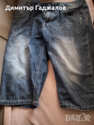 Къси панталони - размер 32