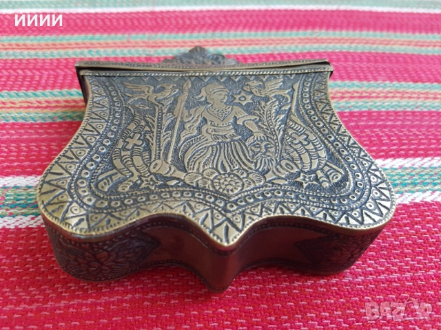 Фишекчийница фишеклък барутница паласка със сцена , снимка 2 - Антикварни и старинни предмети - 53326820