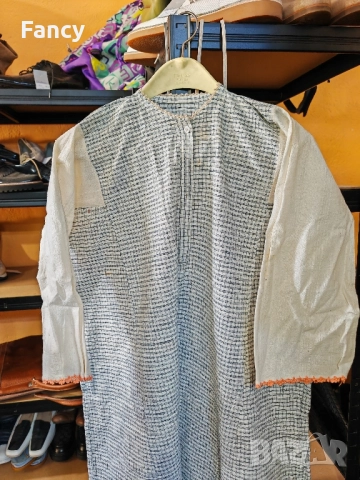 Стара женска рокля , снимка 3 - Антикварни и старинни предмети - 51893238