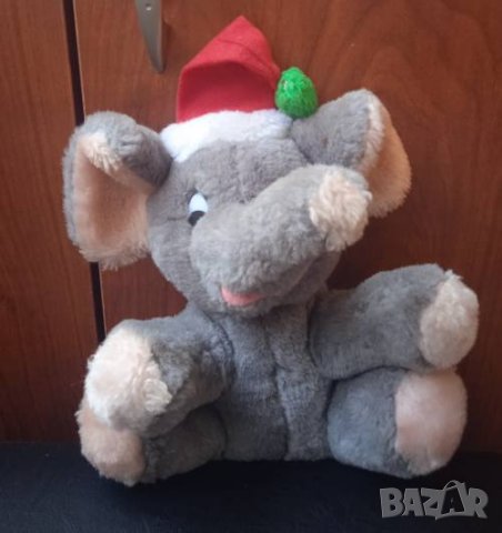 Слонче с коледна шапка (Коледа / Нова година)