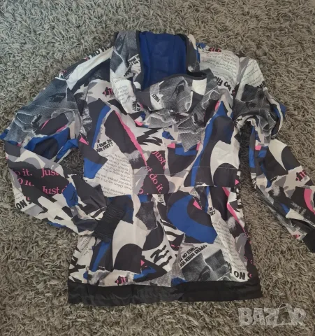 NIKE дамска ветровка S / М, снимка 2 - Спортни екипи - 55719416