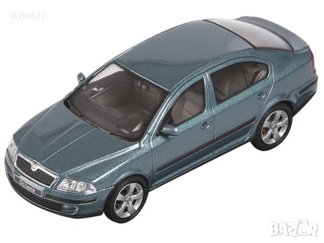 Skoda Octavia 2004 -Колекционерски модел в мащаб: 1:43, снимка 2 - Аксесоари и консумативи - 34958238