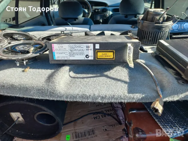 CD чейнджър, снимка 2 - Аудиосистеми - 48797996