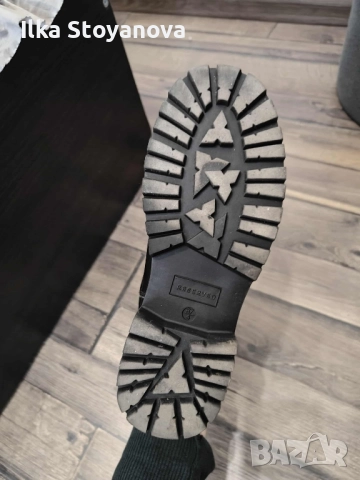 продавам дамски зимни обувки, снимка 6 - Дамски боти - 52466868