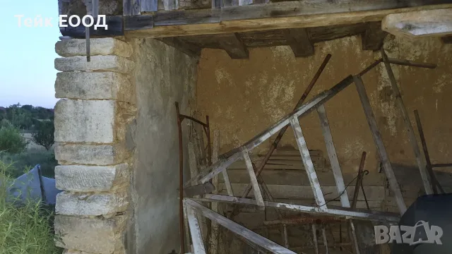 Къща с двор и двуетажна постройка в с. Ивановци, Видин, снимка 11 - Къщи - 56327612
