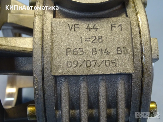 Червячен редуктор BONFIGLIOLI VF 44 F1 Worm Reducer size-044 ratio-28, снимка 8 - Резервни части за машини - 53166512