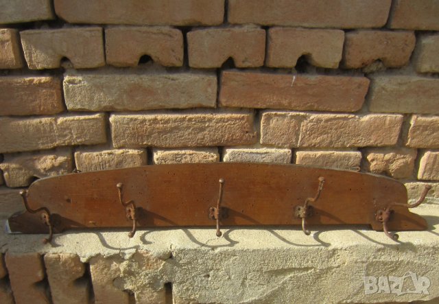 Разни стари закачалки:Стара дървена закачалка и бурета, буренца , снимка 2 - Други ценни предмети - 29120460