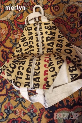 Дамска чанта-раница, снимка 2 - Чанти - 35287826