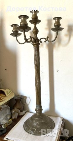 Красив и голям паркетен свещник от цветен метал, снимка 1 - Антикварни и старинни предмети - 42435806