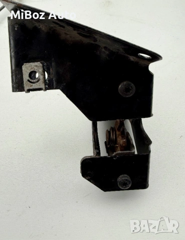 Брава дясна преден капак БМВ E92 E93 BMW, снимка 2 - Части - 53171489