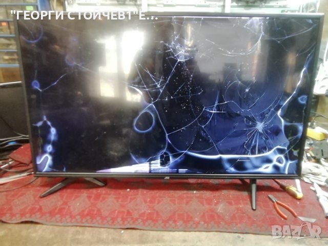 JVC     LT-43VAF3000 СЪС СЧУПЕН ДИСПЛЕЙ