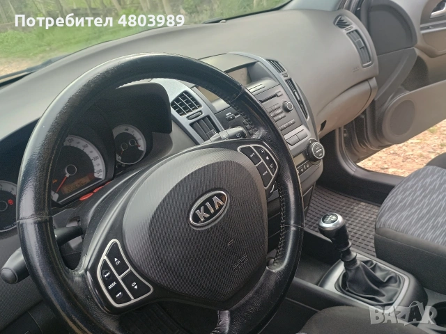 KIA Ceed 2008 1.6 126 кс., снимка 10 - Автомобили и джипове - 54270271