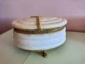 Невероятно Красива Кутия За Бижута От алабастър Със Позлата, снимка 6