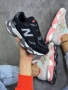 дамски маратонки от естествен велур new balance , снимка 1