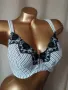 90 В/ С Бял сутиен рие с черна дантела , снимка 2