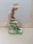 порцеланова фигура рибарче изида, снимка 3