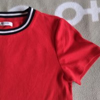 дамска червена блузка , снимка 3 - Тениски - 42218881