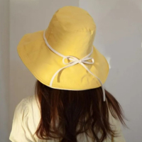 Красива дамска шапка с панделка в модерни нежни цветове (001) - 4 варианта, снимка 1 - Шапки - 44778824