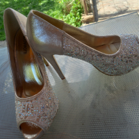 Официални златисти обувки с дантела и камъни номер 38, снимка 5 - Дамски елегантни обувки - 36549815