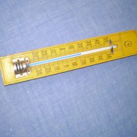 Отличен термометър от дърво и месинг, произведен в Берлин, Германия в края на 1800–1900г, снимка 1 - Други ценни предмети - 40430576
