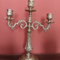 Антикварен бронзов английски свещник!, снимка 1 - Антикварни и старинни предмети - 42332660