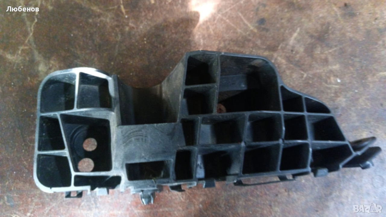 SUZUKI Swift водач за предна дясна броня, снимка 1