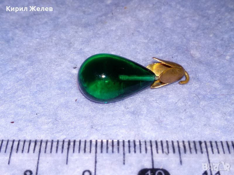 СТАР КАПКОВИДЕН РЕТРО МЕДАЛЬОН АРТ ВИСУЛКА - ШЛИФОВАН ХРИЗОЛИТ и БРОНЗ 37011, снимка 1