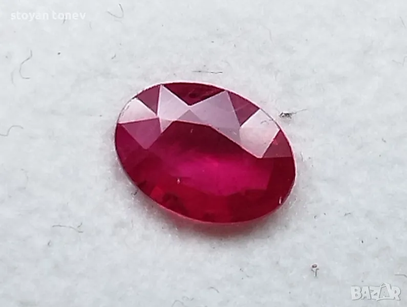 Естествен рубин в най-добрия червен цвят 0.53кт! Сертифициран! Нов!, снимка 1