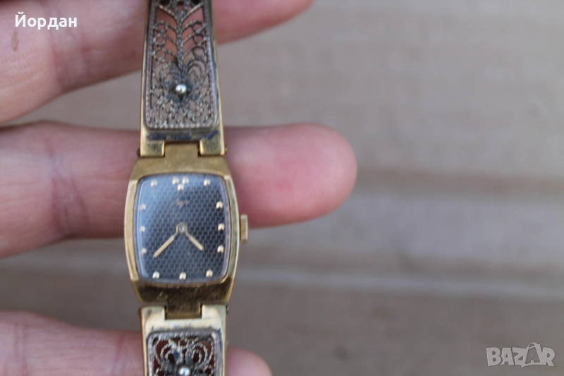 СССР дамски позлатен часовник ''ЛЪЧ'' /17 камъка/ , снимка 1