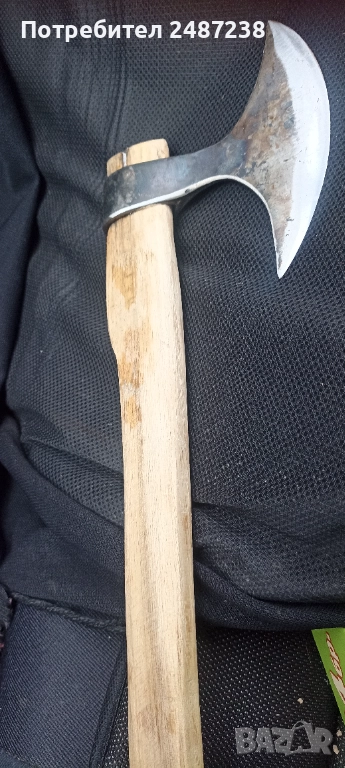 Интересна брадвичка,като алебарда, снимка 1