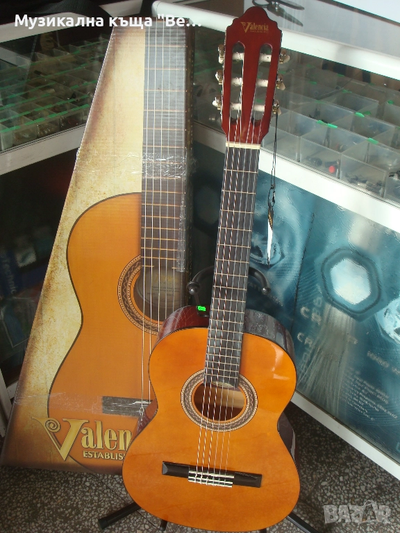 Класическа китара Valencia VC103 NAT, Размер 3/4, снимка 1