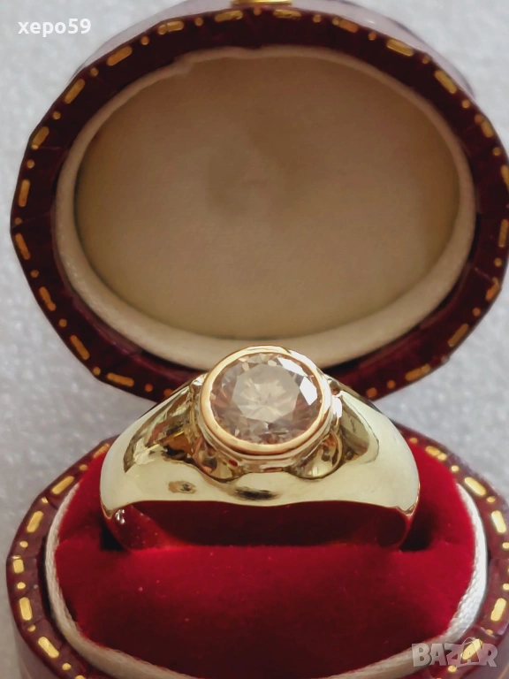 Дамски златен 14 каратов пръстен с брилянт 1,15 карата, снимка 1