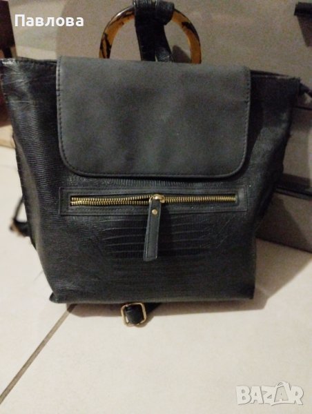 Черна кожена раница Ейвън, снимка 1