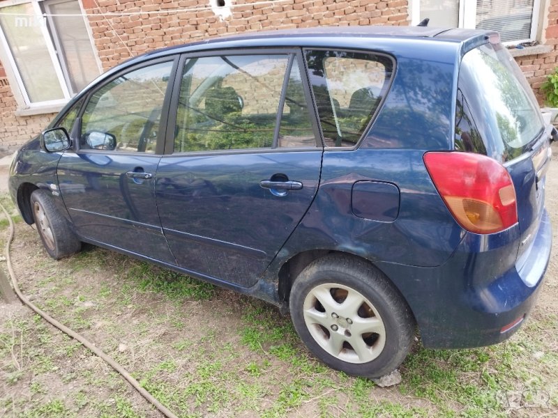 Toyota Corolla Verso 2.0 D4D на части (2004г.) , снимка 1