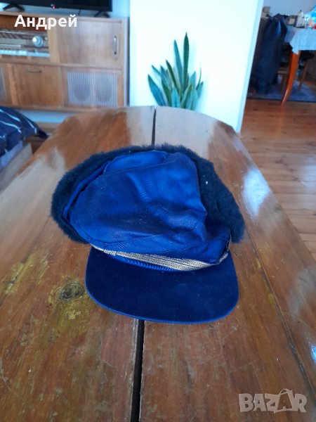 Стара зимна пожарникарска шапка, снимка 1