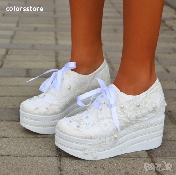 Обувки на платформа - бели - 185-04, снимка 1