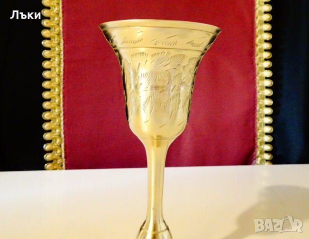 Хем бронзов бокал,чаша за вино,хем свещник. , снимка 4 - Антикварни и старинни предмети - 30408162