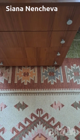 Продавам скрин, снимка 2 - Шкафове - 52672896