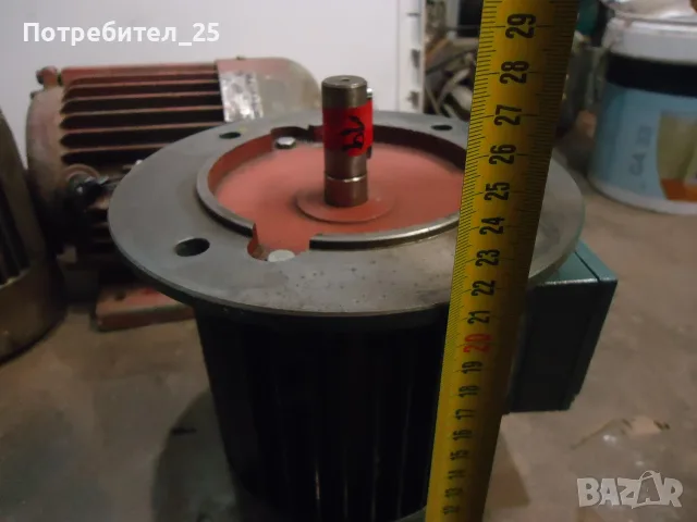 Трифазен фланцов ел.мотор 0,75KW - 910 об/мин., снимка 3 - Електродвигатели - 55872868