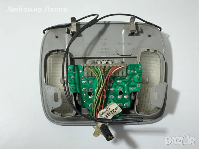 Централен плафон Volvo V40 Волво В40 с бутон за шибидах 30813532, снимка 2 - Части - 50005962