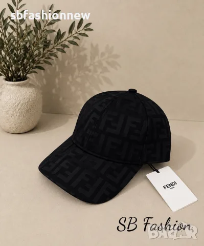 НАЛИЧНА шапка Fendi с козирка