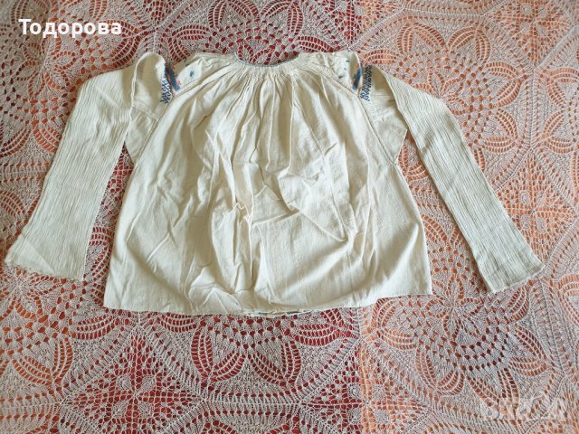 Автентична къса Хърцойска риза, снимка 4 - Антикварни и старинни предмети - 42756880