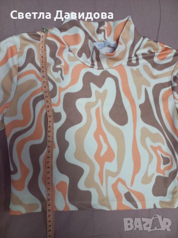 Дамска къса блуза, размер S, снимка 4 - Блузи с дълъг ръкав и пуловери - 42237752