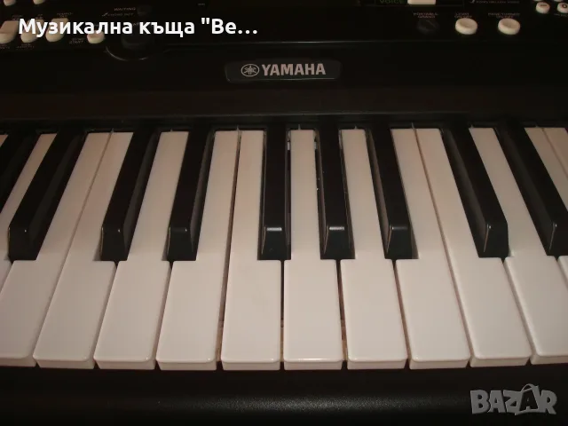 Синтезатор Yamaha EZ-220 със стойка, снимка 3 - Синтезатори - 56328400