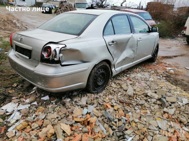 Toyota Avensis II 2.0 D-4D (116 кс), снимка 5 - Автомобили и джипове - 36383355