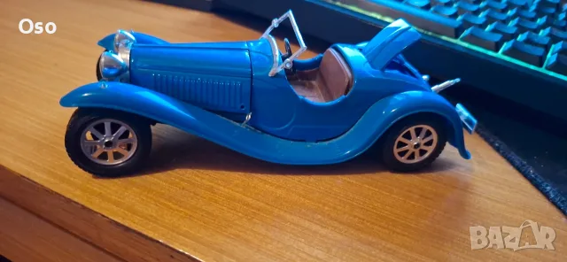 Колекционерска количка Bburago 1/24 – Bugatti Type 55 (1932) – Made in Italy, снимка 2 - Колекции - 55780603