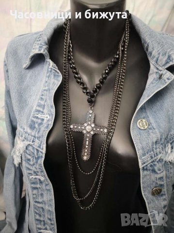 Колие много пластово с кръст