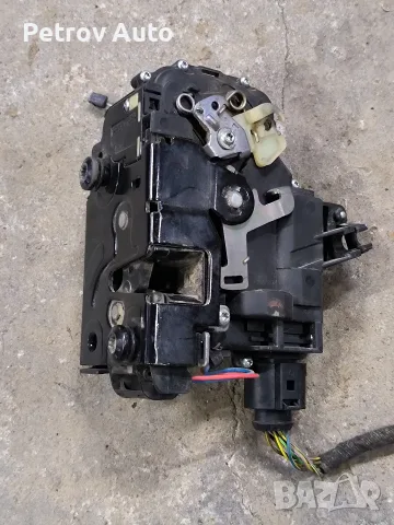 Предна лява брава механизъм врата за Голф 4 Бора Пасат Шкода VW Golf 4 Bora Passat Skoda Polo VAG, снимка 2 - Части - 56238525